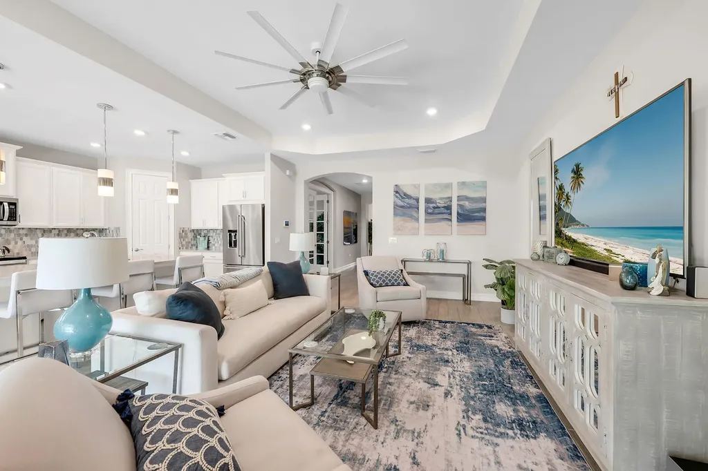 18718 Lake Hammock Drive Naples FL 34114