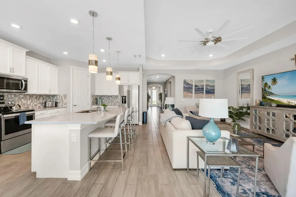 18718 Lake Hammock Drive Naples FL 34114