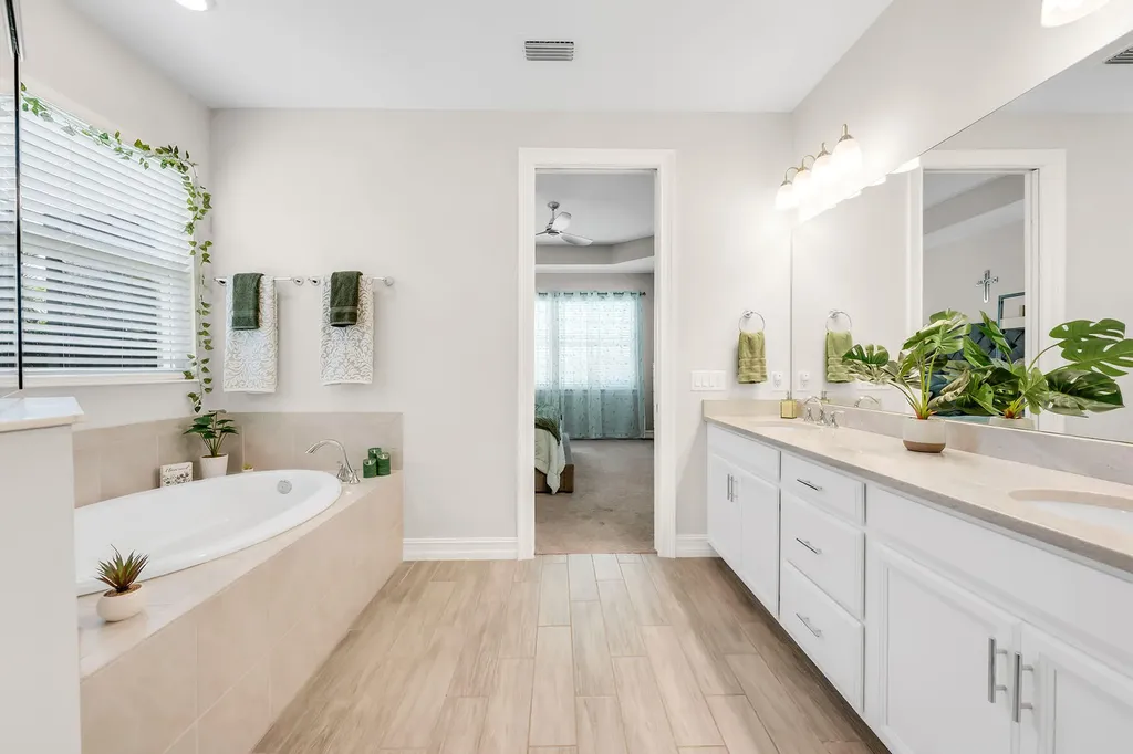 18718 Lake Hammock Drive Naples FL 34114