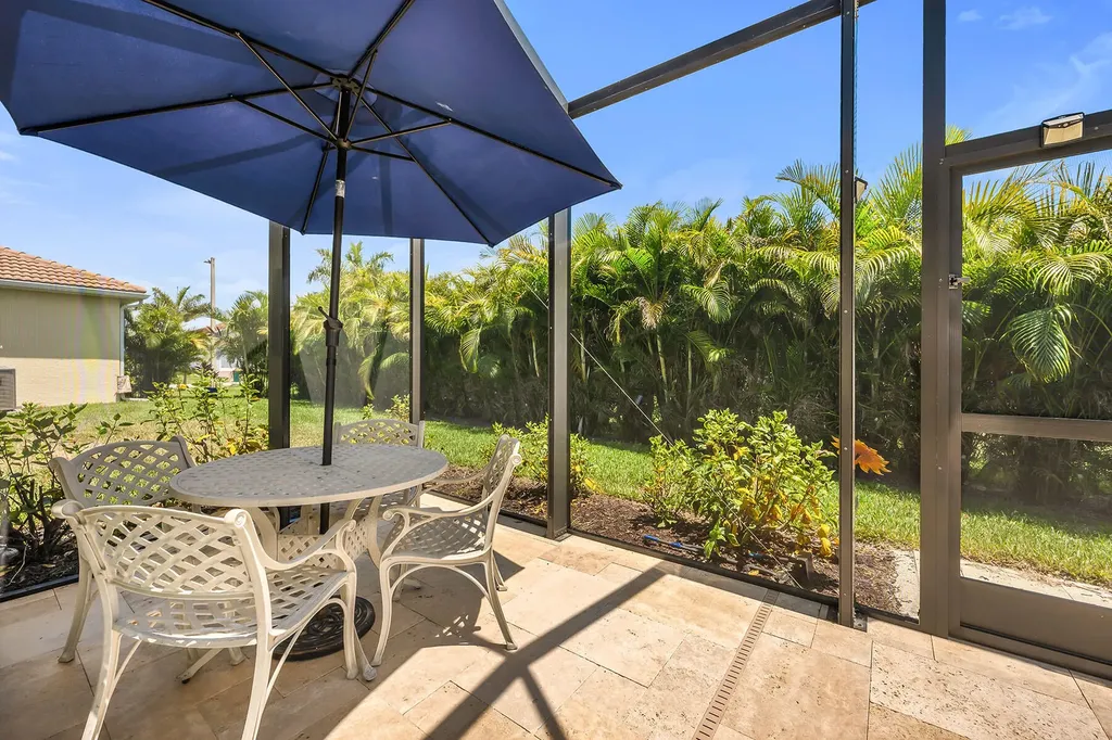 18718 Lake Hammock Drive Naples FL 34114