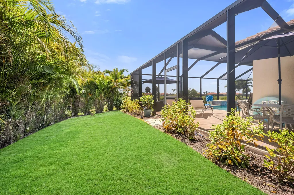 18718 Lake Hammock Drive Naples FL 34114