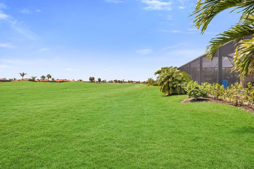 18718 Lake Hammock Drive Naples FL 34114