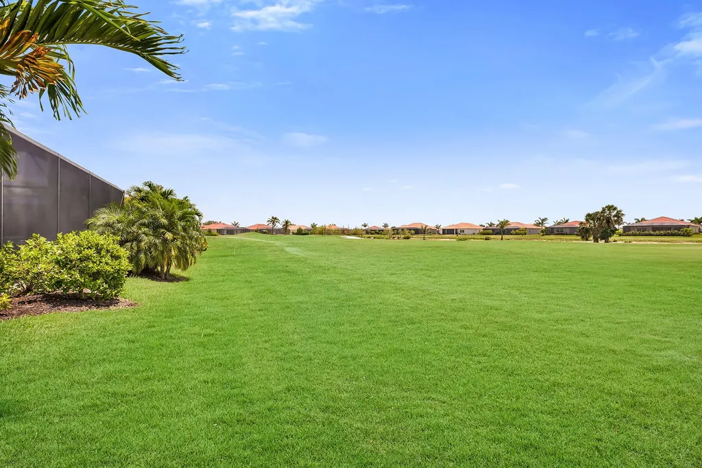 18718 Lake Hammock Drive Naples FL 34114