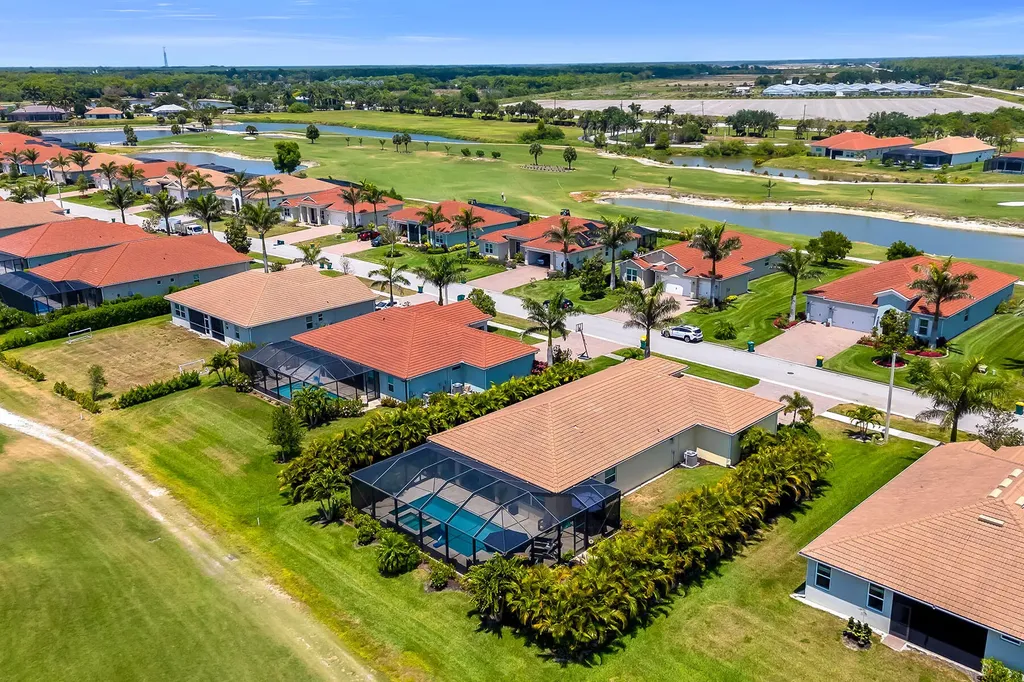 18718 Lake Hammock Drive Naples FL 34114