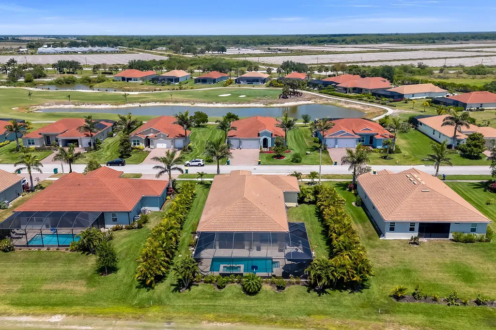 18718 Lake Hammock Drive Naples FL 34114