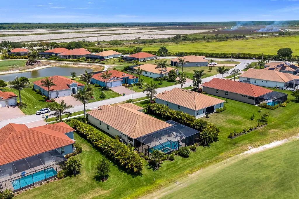 18718 Lake Hammock Drive Naples FL 34114