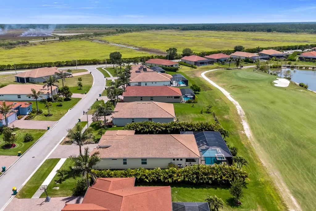 18718 Lake Hammock Drive Naples FL 34114