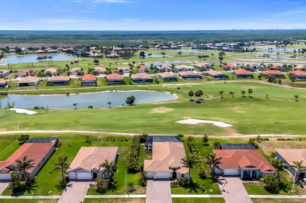 18718 Lake Hammock Drive Naples FL 34114