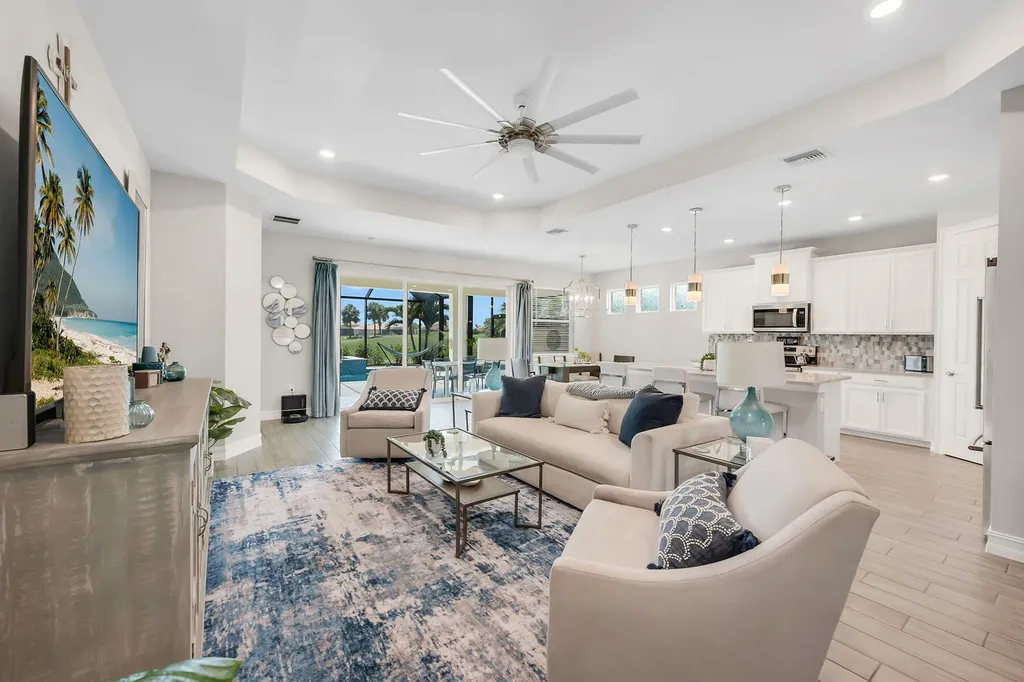 18718 Lake Hammock Drive Naples FL 34114