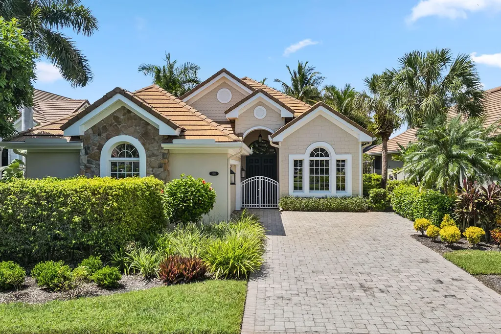 8499 Mallards Way Naples FL 34114