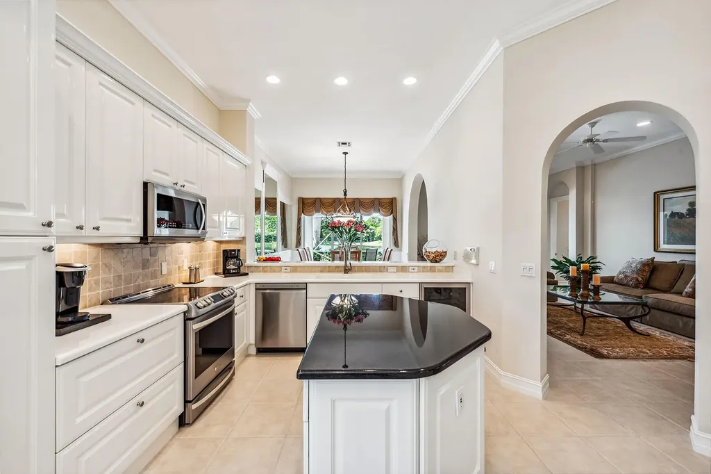 8499 Mallards Way Naples FL 34114