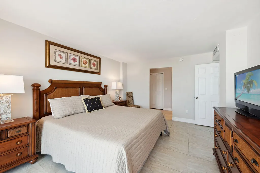 380 Seaview Court Marco Island FL 34145