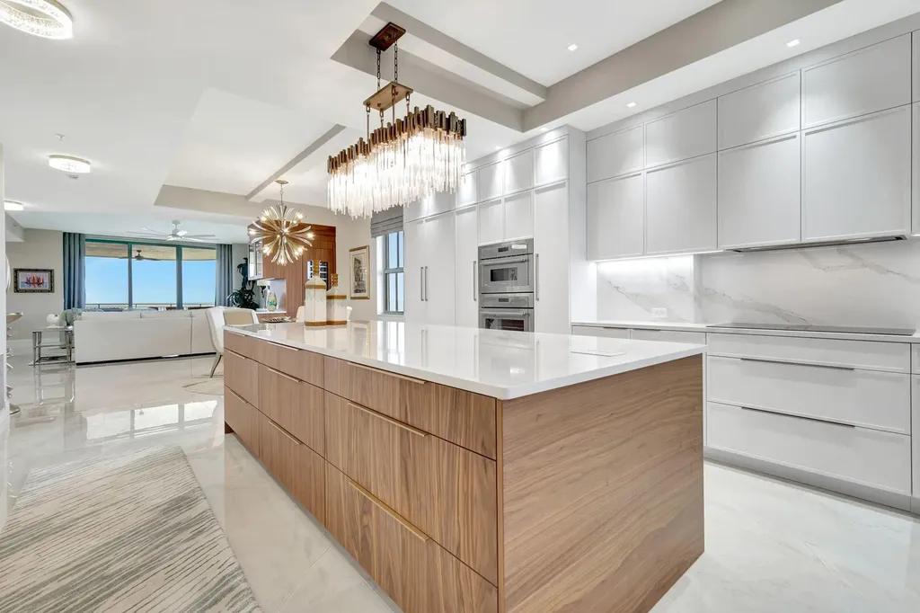 930 Cape Marco Marco Island FL 34145