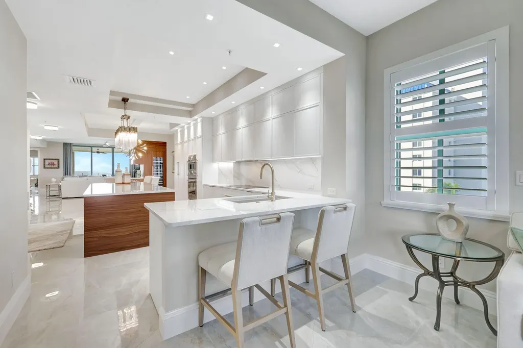 930 Cape Marco Marco Island FL 34145