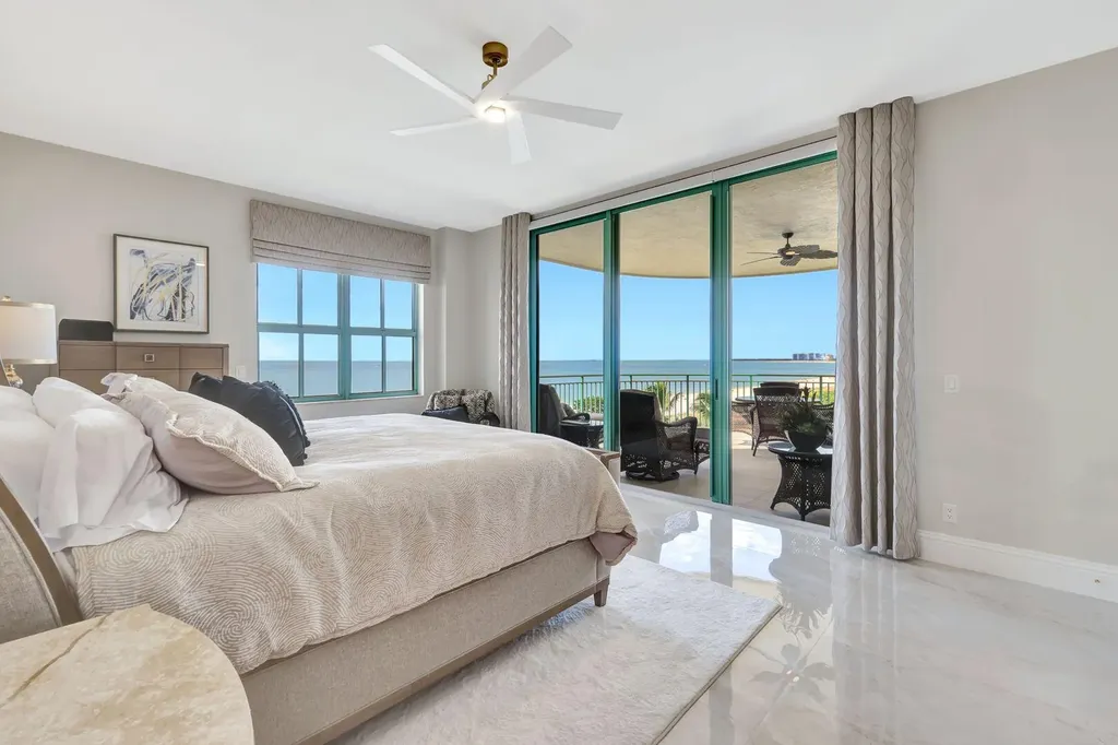 930 Cape Marco Marco Island FL 34145
