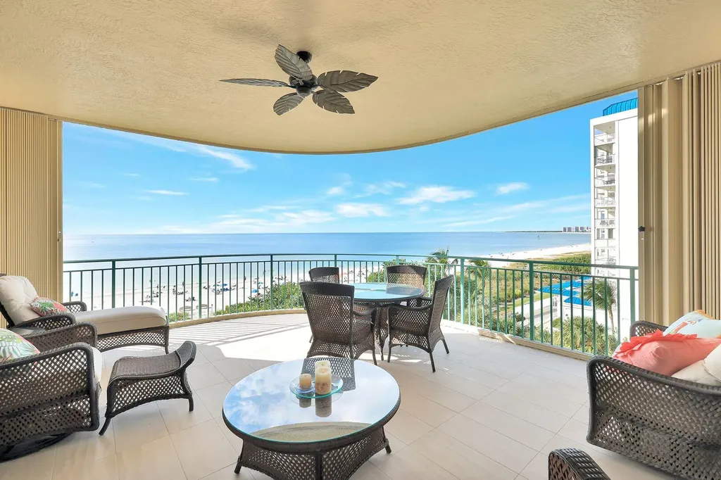 930 Cape Marco Marco Island FL 34145