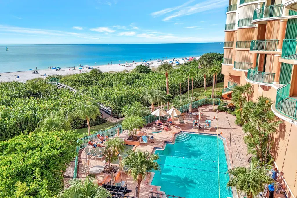 930 Cape Marco Marco Island FL 34145