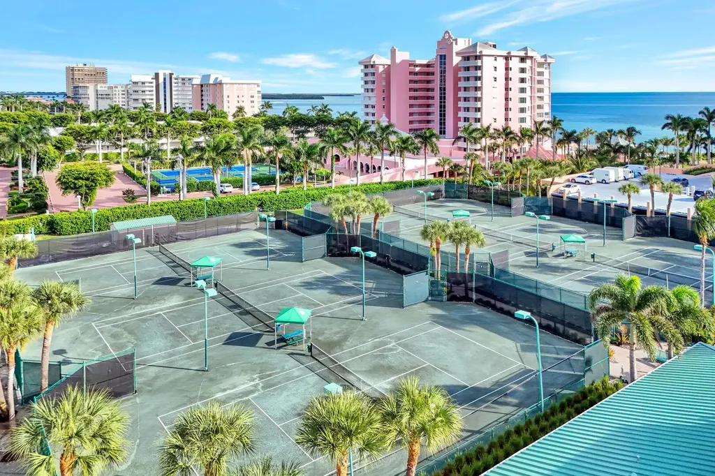 930 Cape Marco Marco Island FL 34145