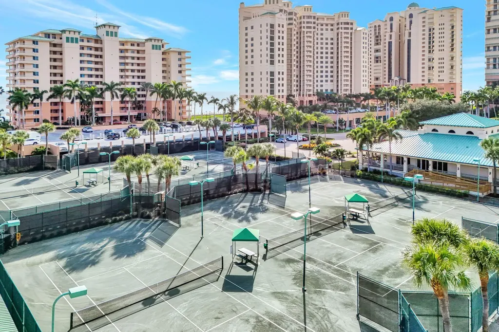 930 Cape Marco Marco Island FL 34145