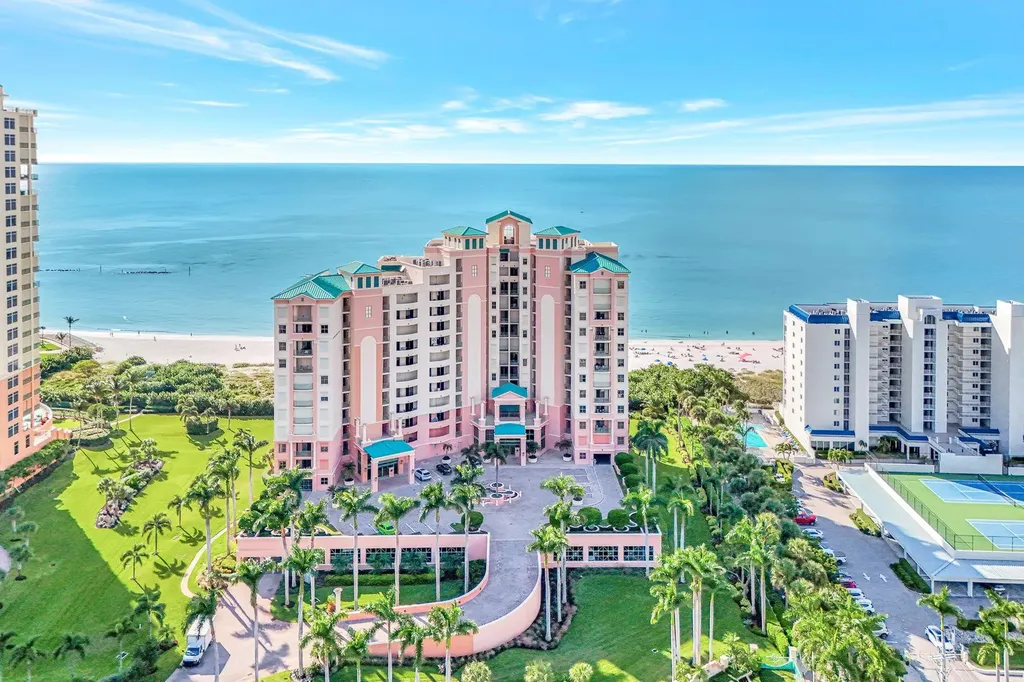930 Cape Marco Marco Island FL 34145