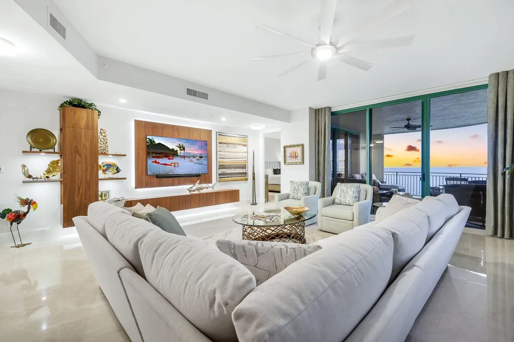 930 Cape Marco Marco Island FL 34145