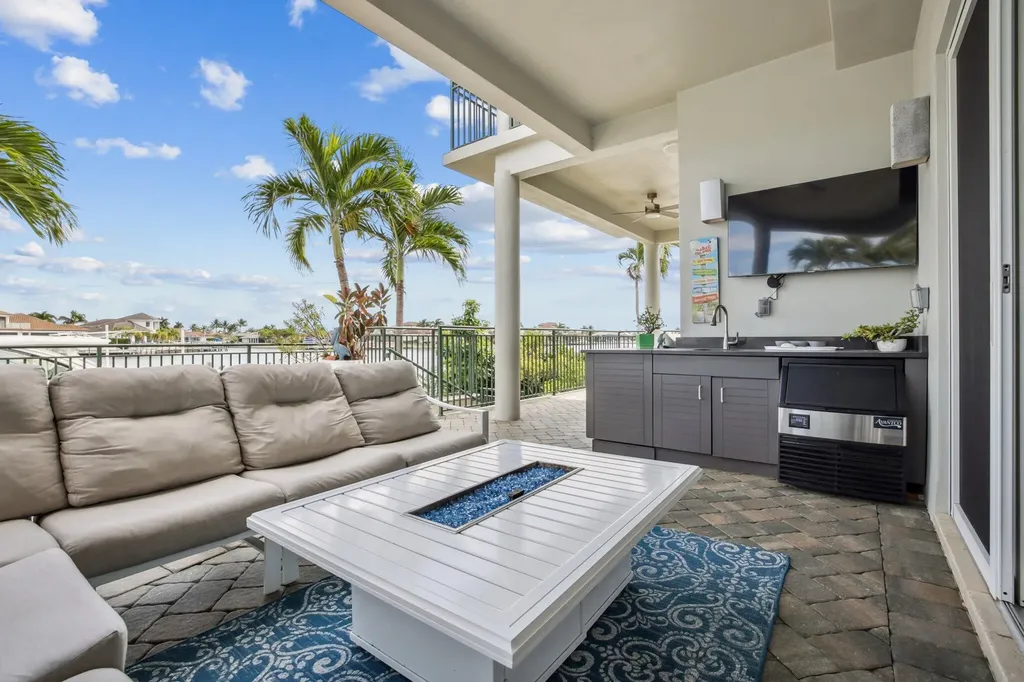 940 Tulip Court Marco Island FL 34145