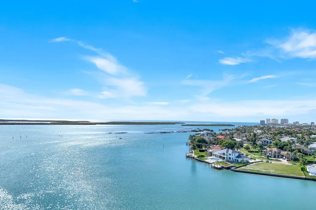 995 Caxambas Marco Island FL 34145