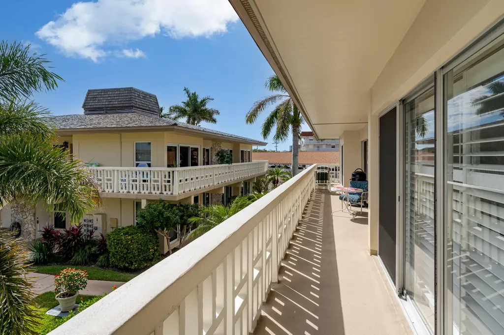 1215 Edington Marco Island FL 34145