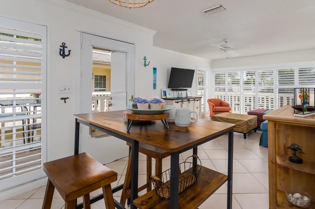 1215 Edington Marco Island FL 34145