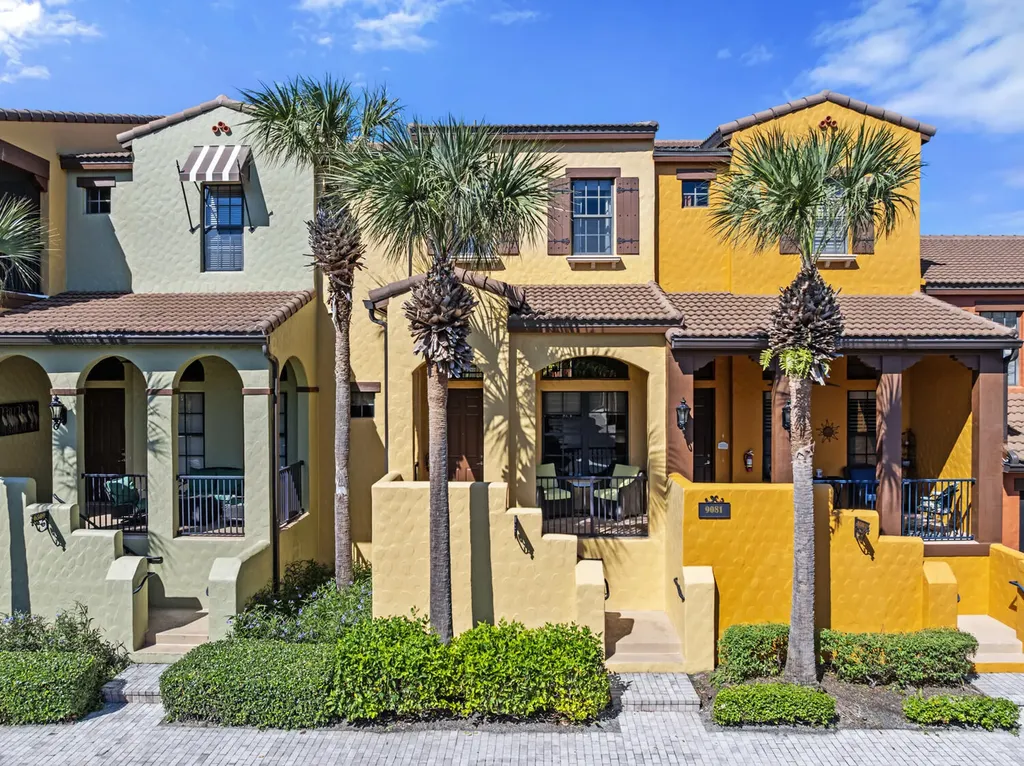 9081 Albion Naples FL 34113