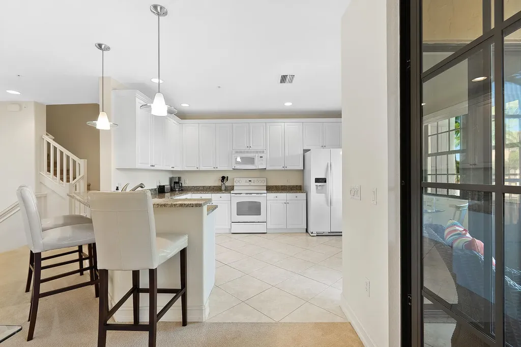 9081 Albion Naples FL 34113