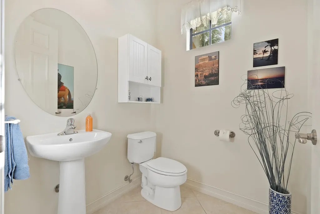 9081 Albion Naples FL 34113