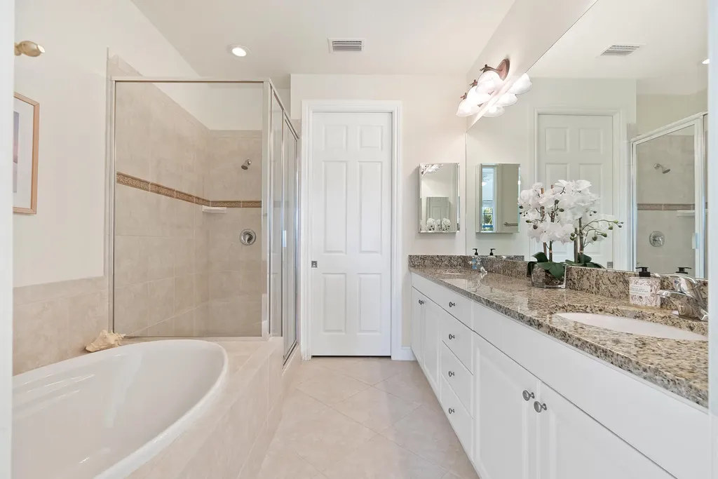 9081 Albion Naples FL 34113