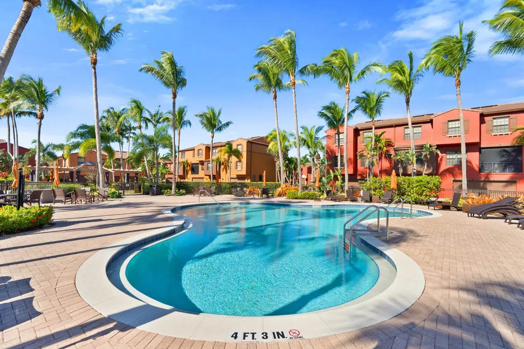 9081 Albion Naples FL 34113