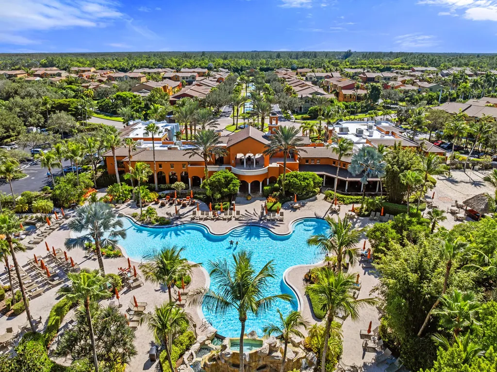 9081 Albion Naples FL 34113