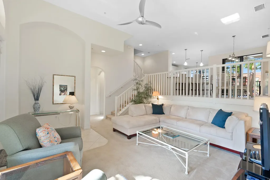 9081 Albion Naples FL 34113