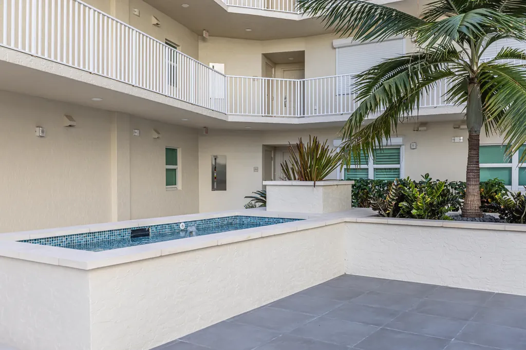 1070 S Collier Drive Marco Island FL 34145