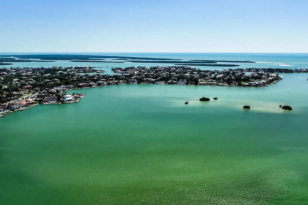 1711 Canary Court Marco Island FL 34145