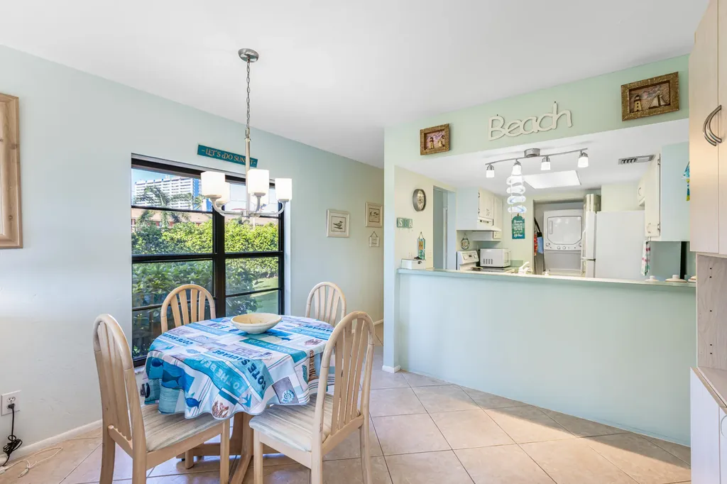 27 Greenbrier Marco Island FL 34145