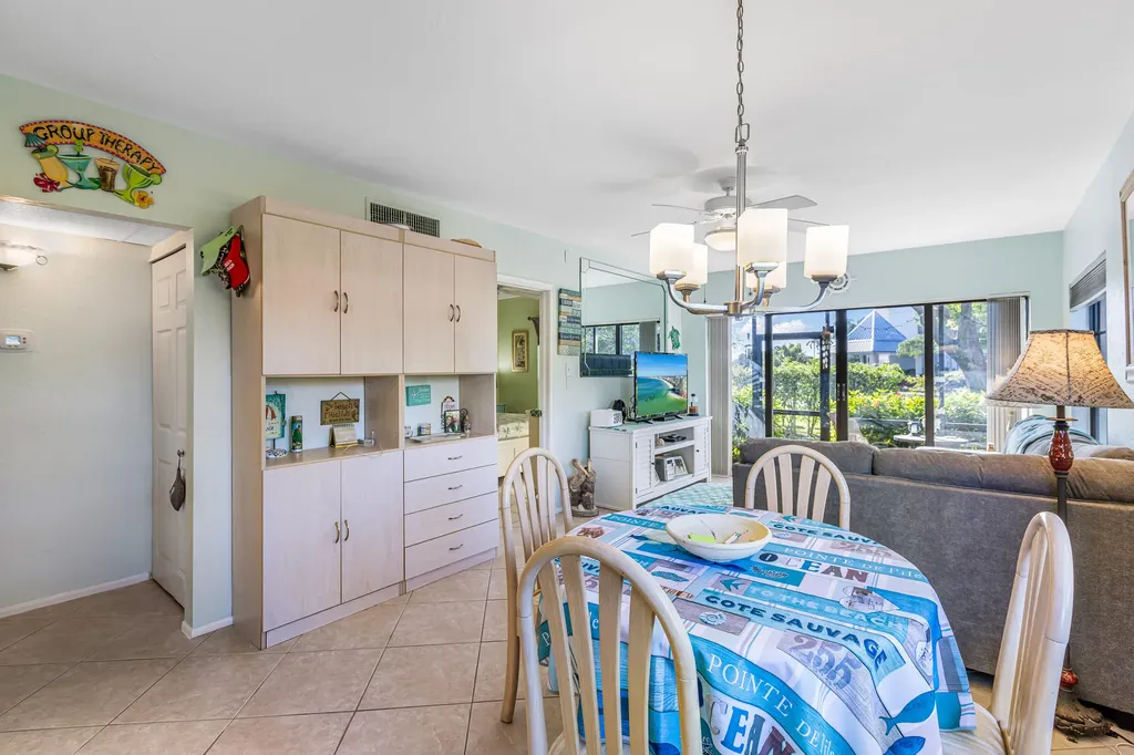 27 Greenbrier Marco Island FL 34145