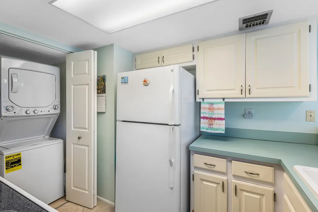 27 Greenbrier Marco Island FL 34145