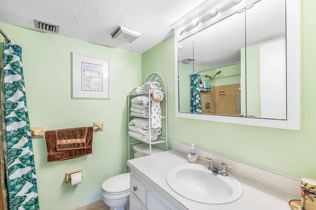 27 Greenbrier Marco Island FL 34145