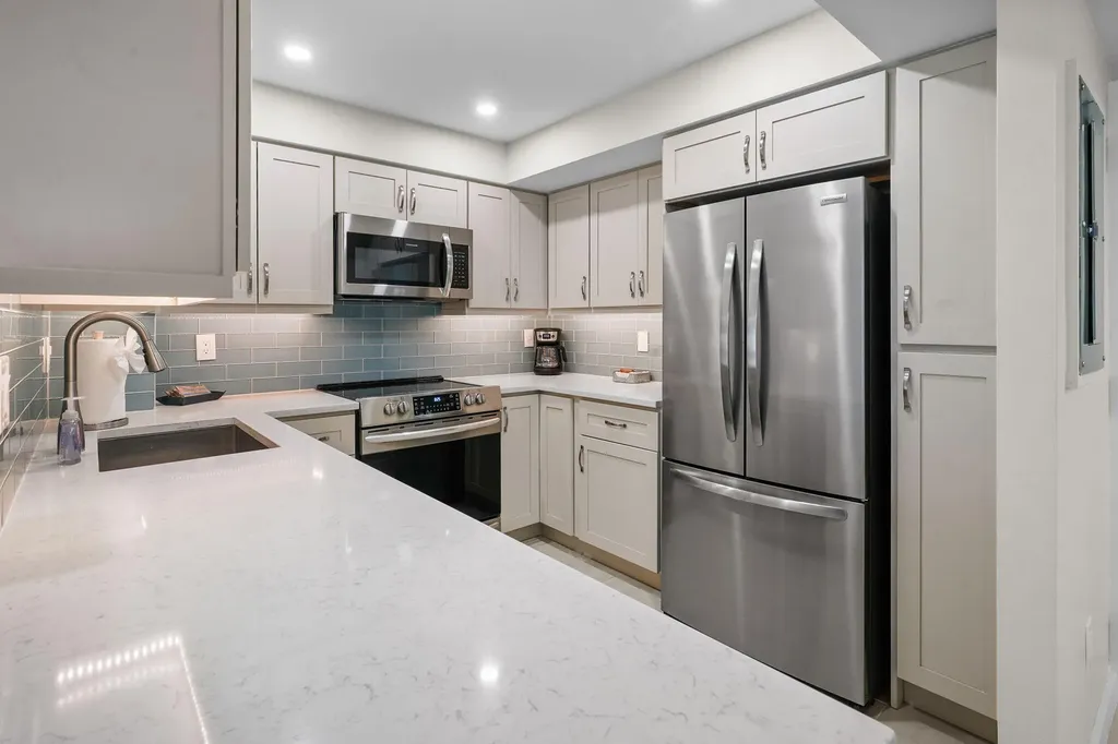 380 Seaview Court Marco Island FL 34145