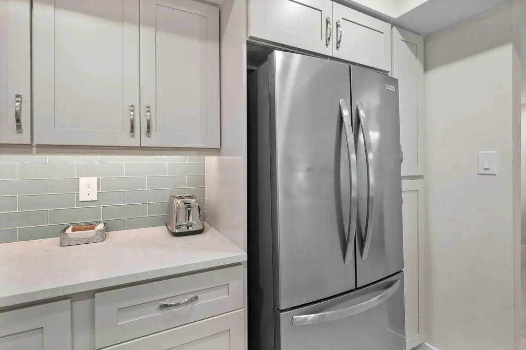 380 Seaview Court Marco Island FL 34145