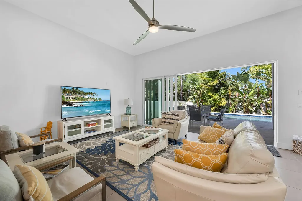 811 108th Avenue N Naples FL 34108