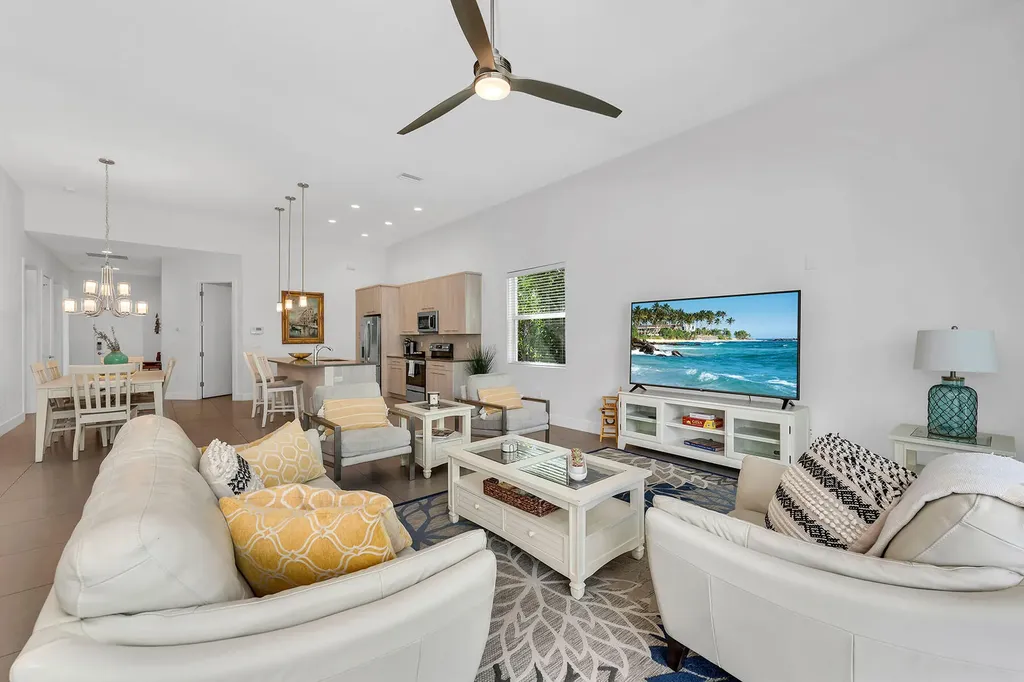 811 108th Avenue N Naples FL 34108