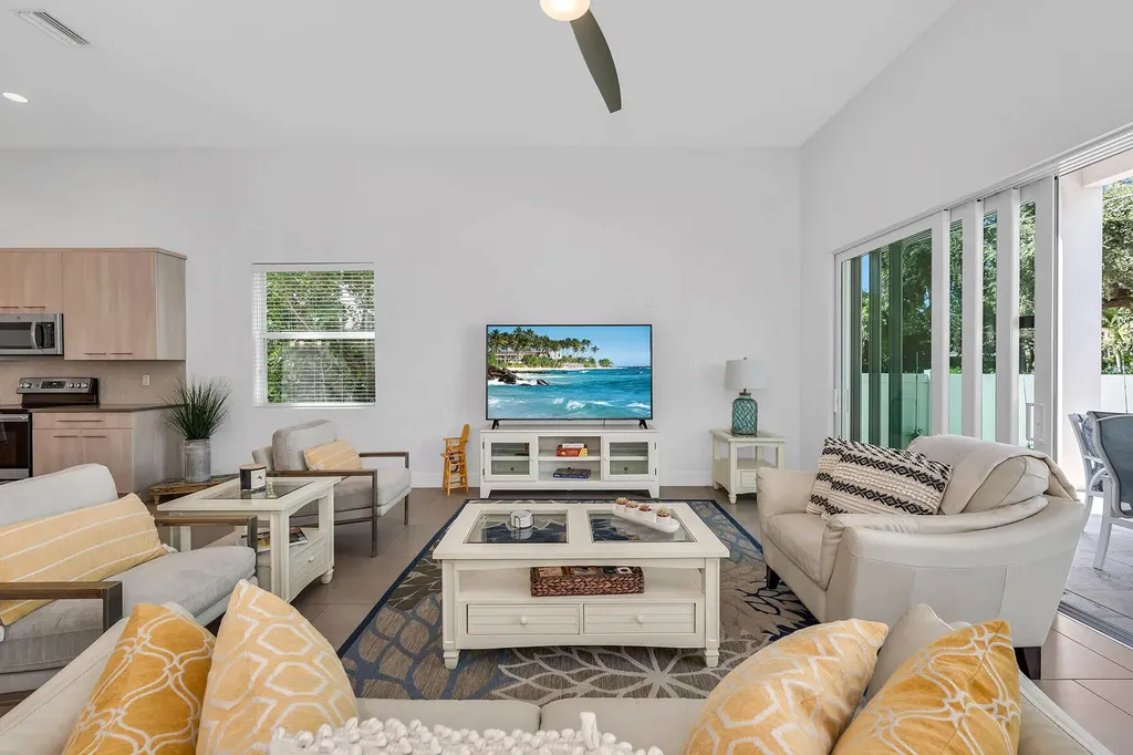 811 108th Avenue N Naples FL 34108