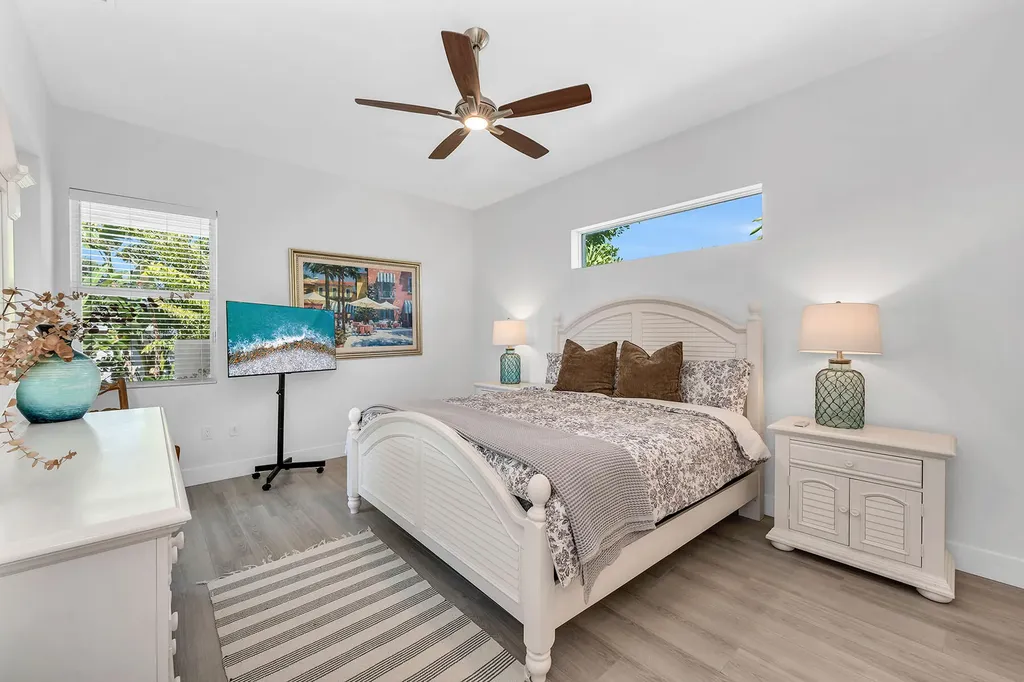 811 108th Avenue N Naples FL 34108