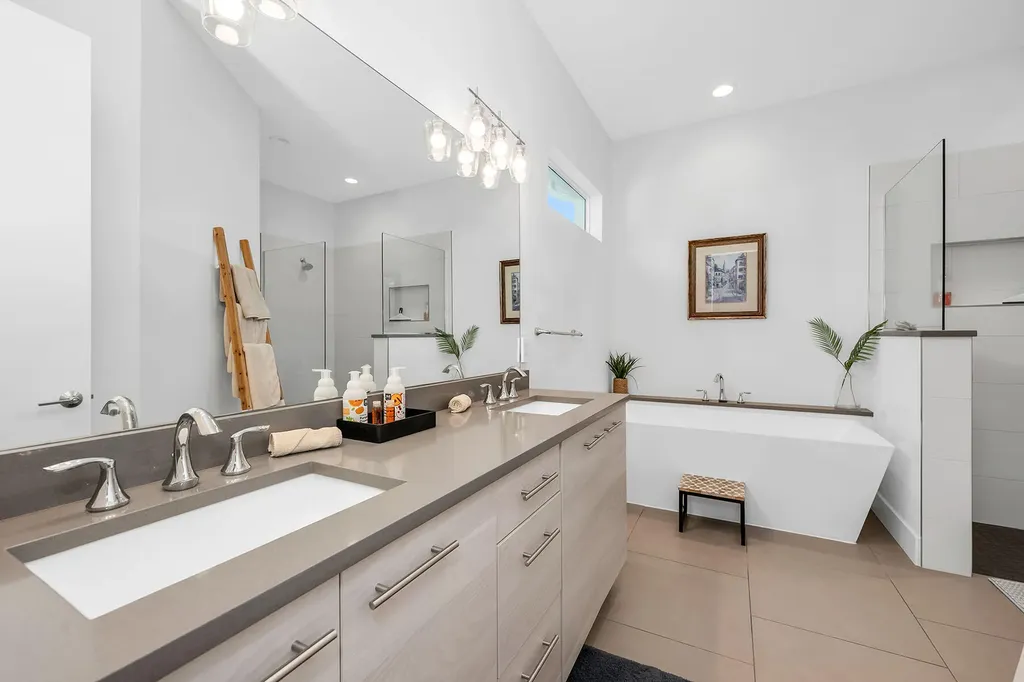 811 108th Avenue N Naples FL 34108