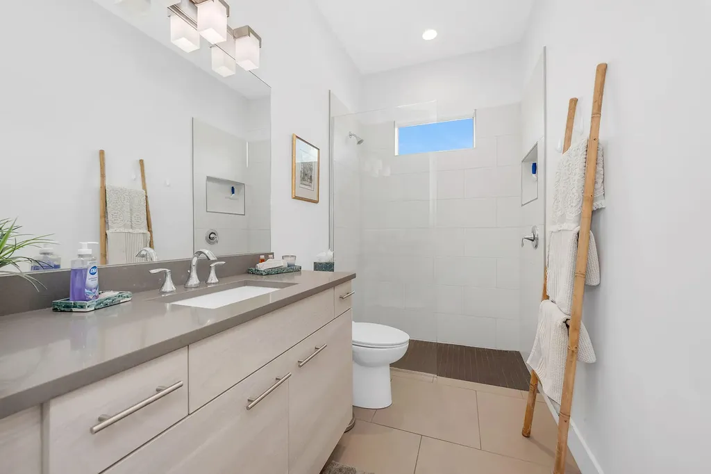 811 108th Avenue N Naples FL 34108